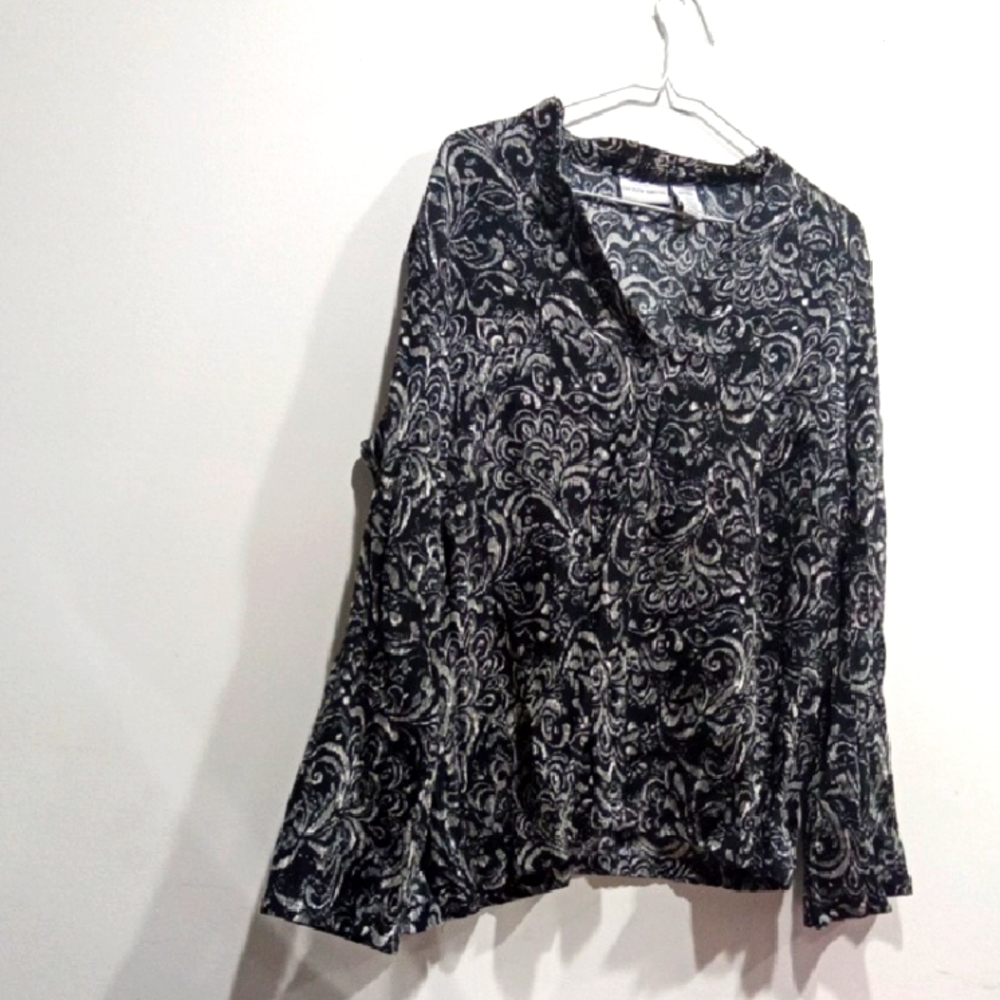 Button up black and white blouse Jaclyn Smith